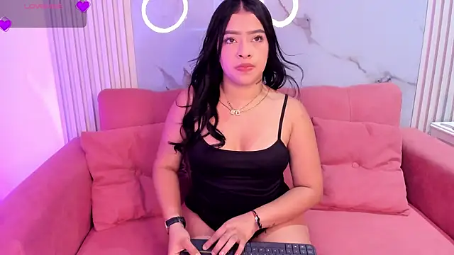 Snapshot of LizzyBrooks1 chatting on 07/01/26, 05:41 LizzyBrooks1 online show from 07/01/26, 05:41