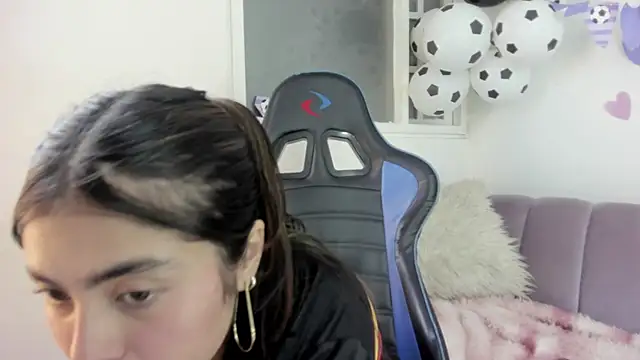 Snapshot of Noa_bunny_ chatting on 07/07/26, 08:45 Noa bunny online show from 07/07/26, 08:45