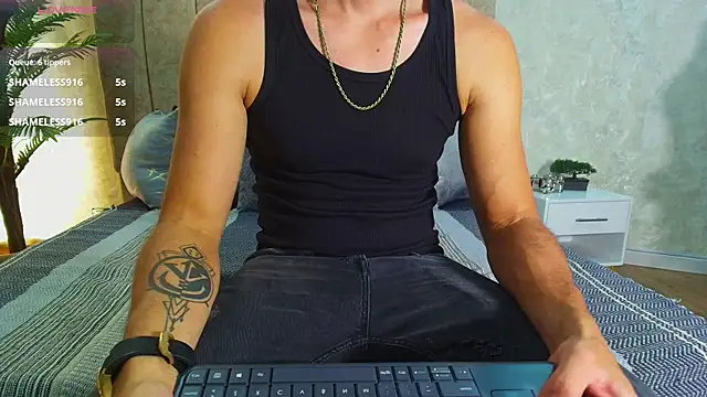 May Lyonheart online show from 06/25/26, 12:08