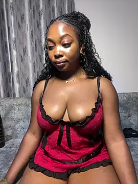 Snapshot of Hot_Candyy_ chatting on 06/03/26, 02:33 Hot Candyy online show from 06/03/26, 02:33