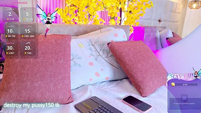 Snapshot of LalaVareela chatting on 07/13/26, 07:24 LalaVareela online show from 07/13/26, 07:24