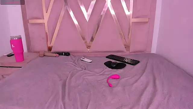 ambarglowasm online show from 06/11/26, 02:53