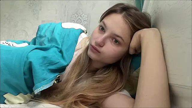 Snapshot of HeIen_cute chatting on 07/05/26, 04:19 HeIen cute online show from 07/05/26, 04:19