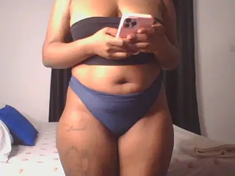 Snapshot of Miss_peachy chatting on 06/15/26, 02:12 Miss peachy online show from 06/15/26, 02:12