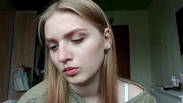 Snapshot of NorineGressett chatting on 06/19/26, 11:05 NorineGressett online show from 06/19/26, 11:05