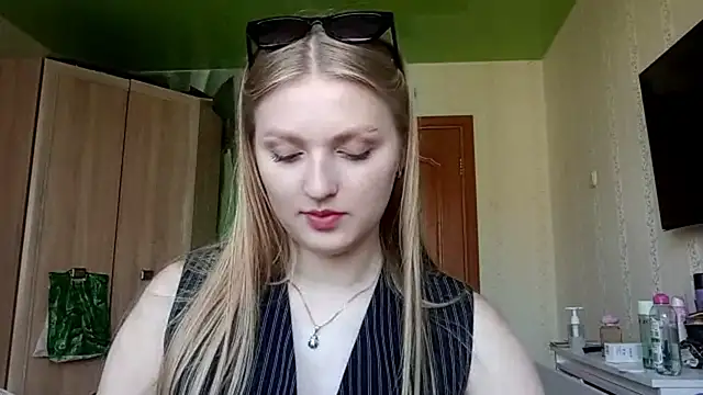 Snapshot of NorineGressett chatting on 06/11/26, 01:08 NorineGressett online show from 06/11/26, 01:08