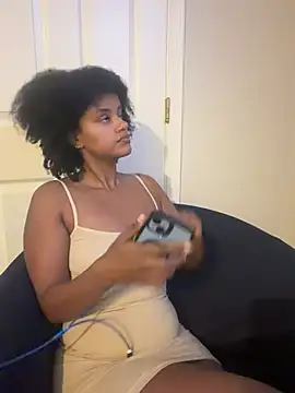 Snapshot of Diosa167 chatting on 06/01/26, 06:02 Diosa167 online show from 06/01/26, 06:02