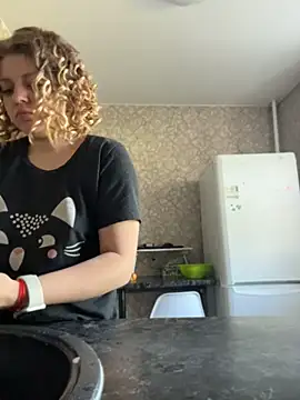 AnikaXRose online show from 06/02/26, 03:17