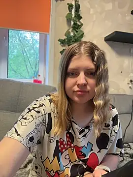 AnikaXRose online show from 05/29/26, 04:51