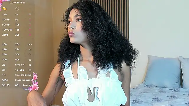 Snapshot of Lissa_Blaze chatting on 06/19/26, 11:05 Lissa Blaze online show from 06/19/26, 11:05