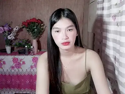 Snapshot of loving_marie chatting on 05/31/26, 02:45 loving marie online show from 05/31/26, 02:45