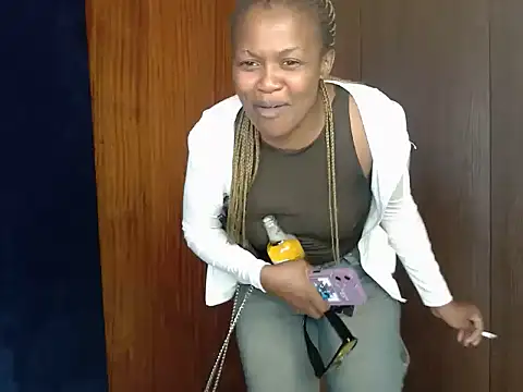 YellowMellow18 online show from 06/29/26, 11:43