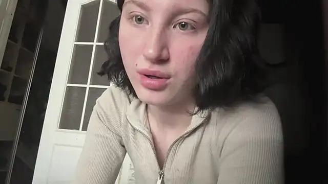 Snapshot of MckenzieOliver chatting on 05/31/26, 08:09 MckenzieOliver online show from 05/31/26, 08:09