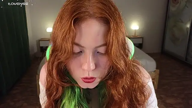 Snapshot of YourGingerCute chatting on 07/18/26, 05:10 YourGingerCute online show from 07/18/26, 05:10