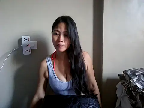 Snapshot of muchsexyspicy chatting on 06/17/26, 05:40 muchsexyspicy online show from 06/17/26, 05:40
