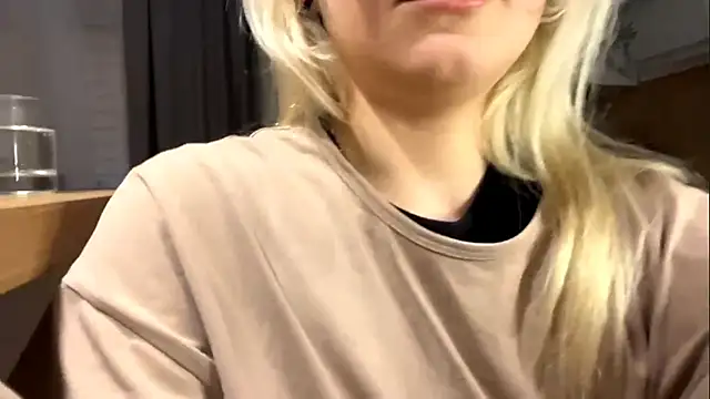 AngelicaMells online show from 05/28/26, 06:14