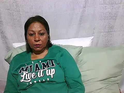 Snapshot of IndianSexyMilf69 chatting on 06/22/26, 03:01 IndianSexyMilf69 online show from 06/22/26, 03:01