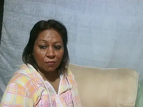 Snapshot of IndianSexyMilf69 chatting on 06/25/26, 05:12 IndianSexyMilf69 online show from 06/25/26, 05:12