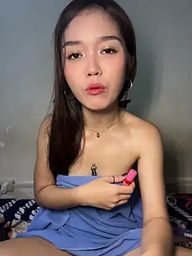 Snapshot of kendra_zz chatting on 07/05/26, 04:19 kendra zz online show from 07/05/26, 04:19