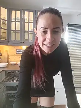 GermanMilfJasmin online show from 06/03/26, 10:38