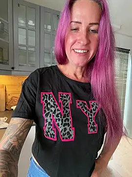 GermanMilfJasmin online show from 07/07/26, 09:35