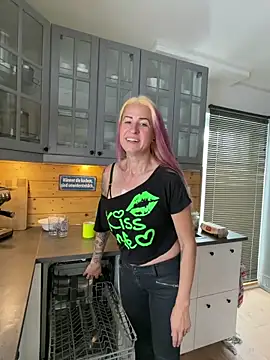 GermanMilfJasmin online show from 06/14/26, 09:54