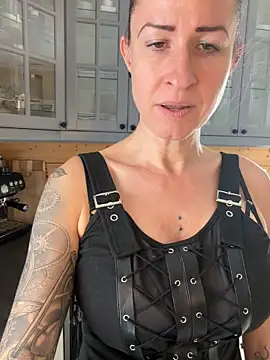 GermanMilfJasmin online show from 06/10/26, 08:37