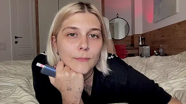 Ella Bloom online show from 07/10/26, 06:19