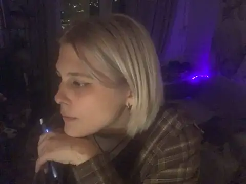 Ella Bloom online show from 05/29/26, 06:14