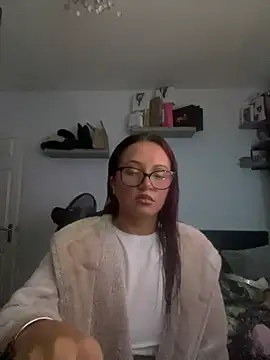 PoisonIvy x online show from 06/07/26, 10:15