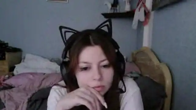 Snapshot of AlessiaViolet chatting on 05/29/26, 09:26 AlessiaViolet online show from 05/29/26, 09:26