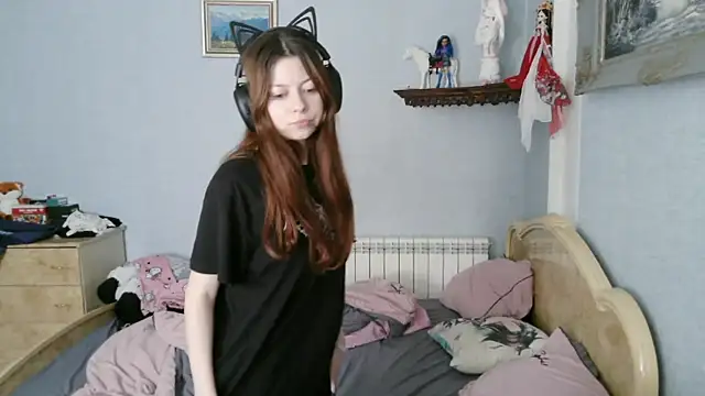 AlessiaViolet online show from 06/11/26, 09:39