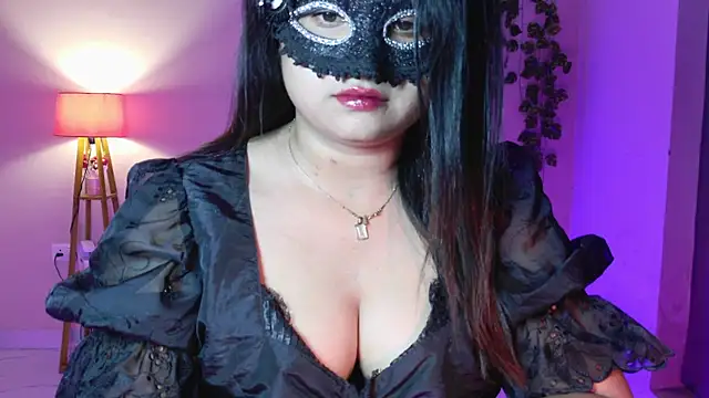 Red Heart  online show from 07/09/26, 05:01