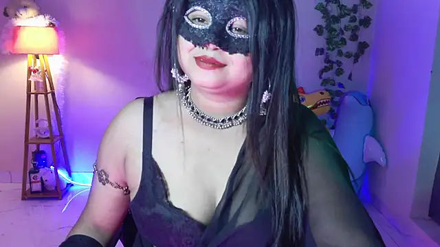 Red Heart  online show from 06/26/26, 10:37