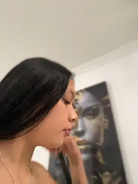 Snapshot of NIKA530 chatting on 06/19/26, 12:44 NIKA530 online show from 06/19/26, 12:44