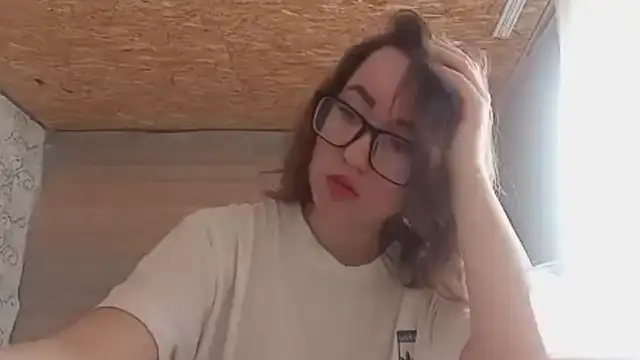 OliviaMoment online show from 06/12/26, 10:13
