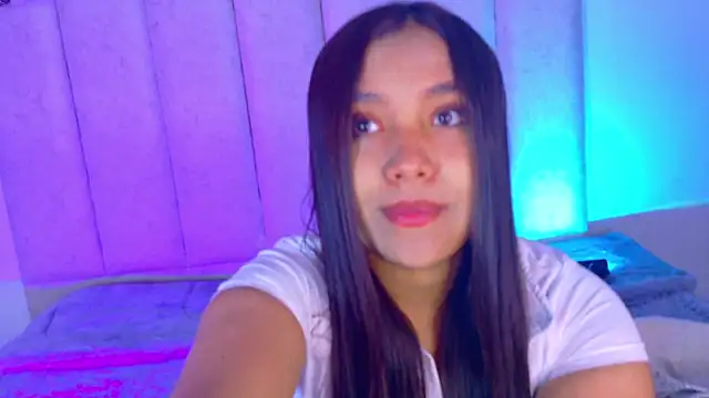 Snapshot of isabellelane_cs chatting on 06/16/26, 01:11 isabellelane cs online show from 06/16/26, 01:11