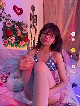 Snapshot of titegirl chatting on 05/30/26, 07:36 titegirl online show from 05/30/26, 07:36