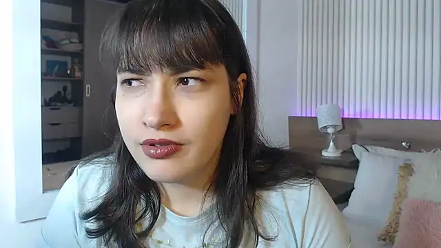 Snapshot of ValentinaGreyy chatting on 06/15/26, 10:31 ValentinaGreyy online show from 06/15/26, 10:31