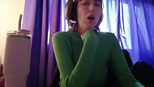 Julixta online show from 05/29/26, 03:51
