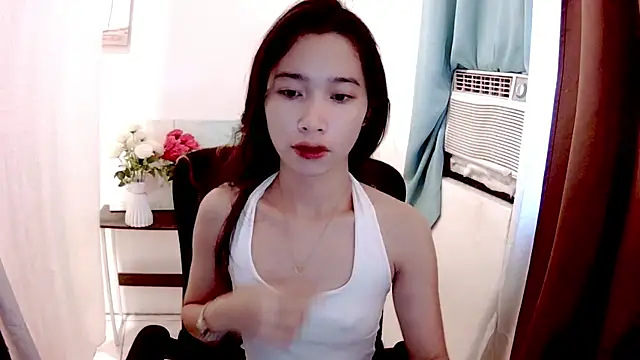 Snapshot of heartx_ chatting on 06/14/26, 01:57 heartx online show from 06/14/26, 01:57