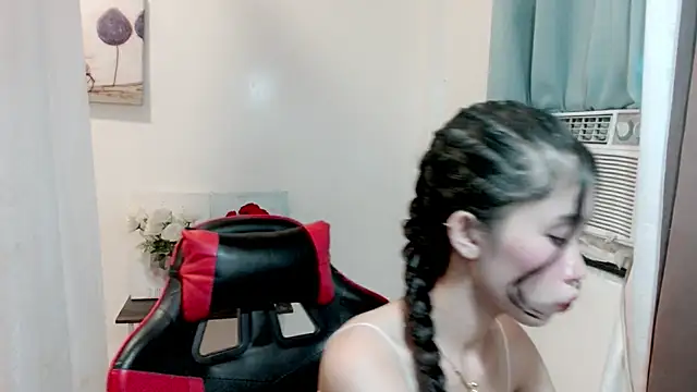 Snapshot of heartx_ chatting on 06/08/26, 02:23 heartx online show from 06/08/26, 02:23