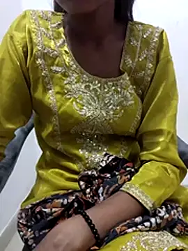 Snapshot of sexy_kajal9 chatting on 06/11/26, 03:25 sexy kajal9 online show from 06/11/26, 03:25