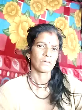 Snapshot of Cut_umang74 chatting on 06/14/26, 09:27 Cut umang74 online show from 06/14/26, 09:27