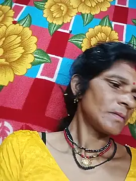 Snapshot of Cut_umang74 chatting on 06/25/26, 10:26 Cut umang74 online show from 06/25/26, 10:26