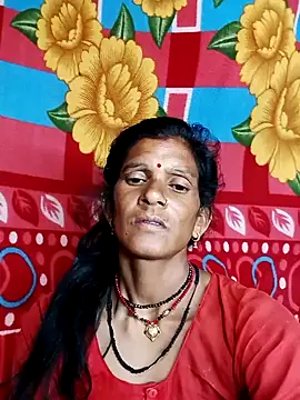 Snapshot of Cut_umang74 chatting on 06/07/26, 03:28 Cut umang74 online show from 06/07/26, 03:28