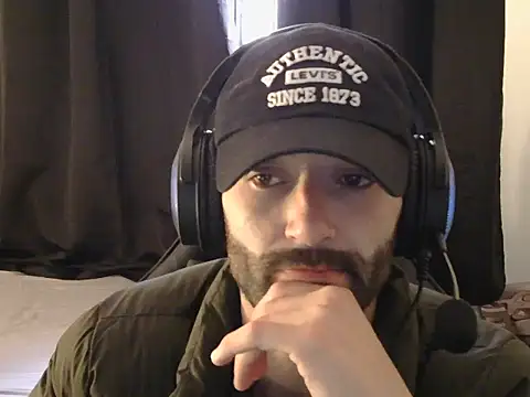 Snapshot of Aaron_hyuga chatting on 06/19/26, 03:18 Aaron hyuga online show from 06/19/26, 03:18