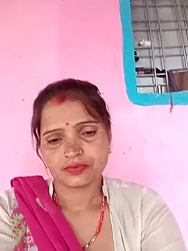 Snapshot of Divya_hot88 chatting on 06/05/26, 01:21 Divya hot88 online show from 06/05/26, 01:21