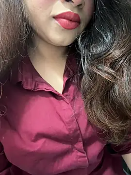 Snapshot of Yours_riya11 chatting on 07/17/26, 11:35 Yours riya11 online show from 07/17/26, 11:35