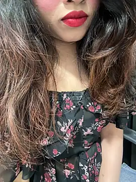Snapshot of Yours_riya11 chatting on 06/24/26, 07:33 Yours riya11 online show from 06/24/26, 07:33